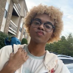 Meet your Posher, Jayson